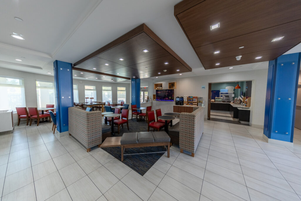 Holiday_Inn_Express-2