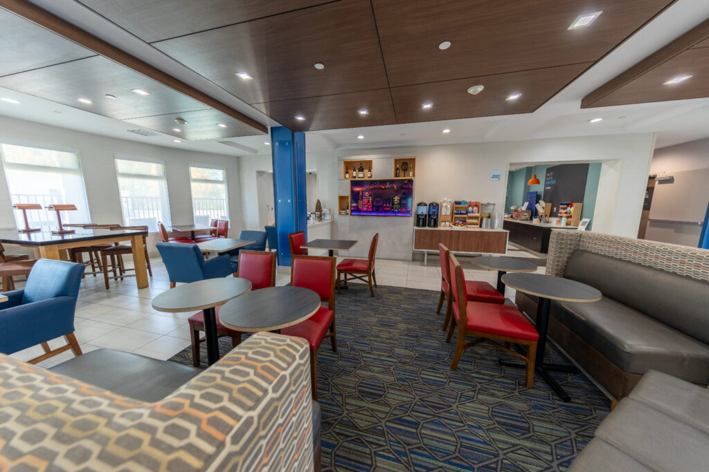 Holiday_Inn_Express-8